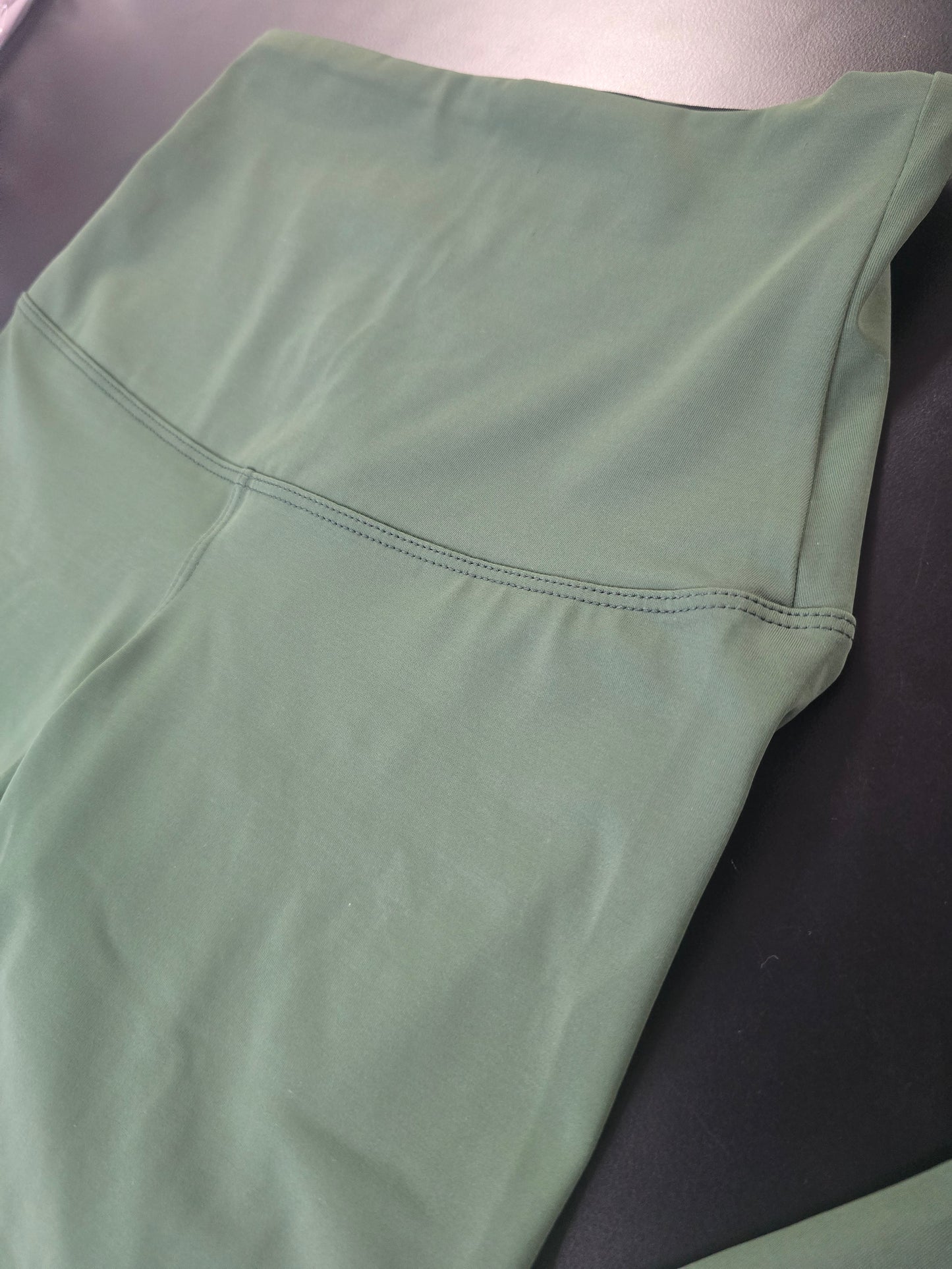 Legging control abdomen